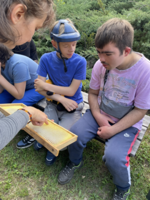 Besuch der Imkerin Besuch der Imkerin